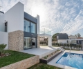 ESPMI/AH/002/36/20D2/00000, Majorque, côte Nord, villa de nouvelle construction avec jardin et piscine à vendre